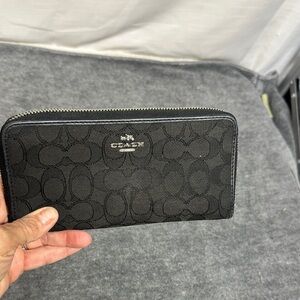 Coach Signature Black Zip Wallet